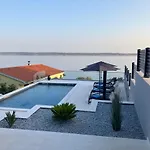 Daire Lina - Pool And Sea View