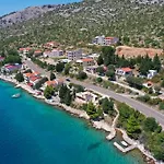 Lina - Pool And Sea View