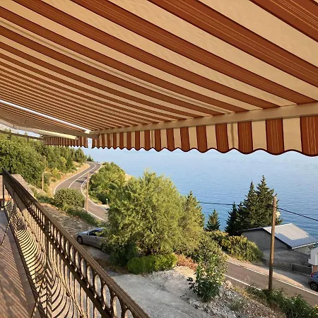 Lina - Pool And Sea View Apartament Starigrad Paklenica