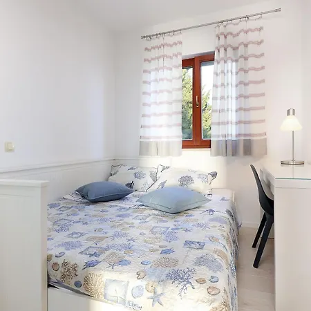 Apartament Lina - Pool And Sea View
