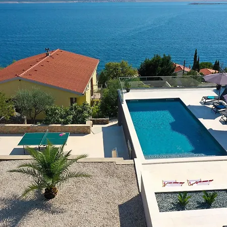 Lina - Pool And Sea View Appartement