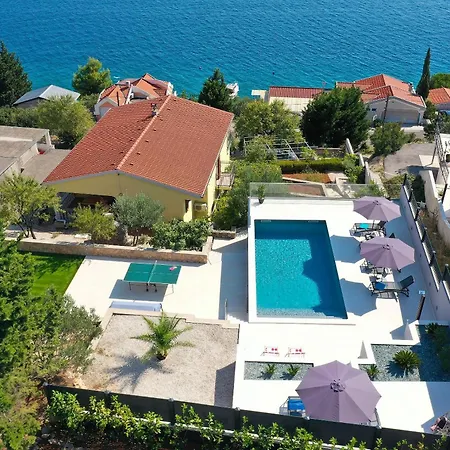 Lina - Pool And Sea View Apartament Starigrad Paklenica